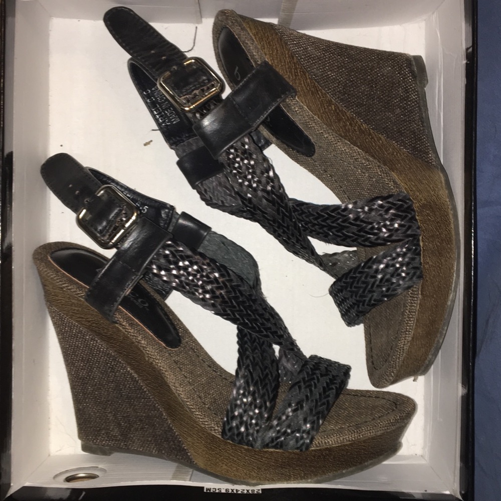Black woven strap sandal - Picture 5 of 7